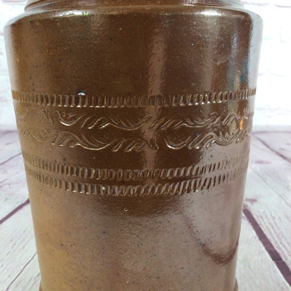 Vintage Handmade Salt Glazed Incised Pottery Crock - Picture 5 of 8